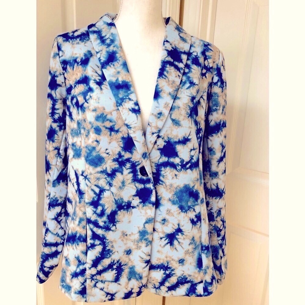 NWT - Logo by Lori Goldstein Blue Tie Dye Long Sleeve Blazer.